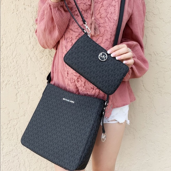 Michael Kors Handbags - Michael Kors Crossbody Wallet Bundle
